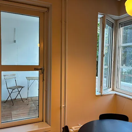 With Balcony In Kallio 赫尔辛基